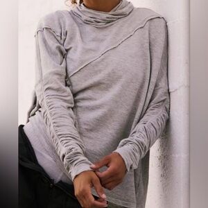 FP Movement Free People | Believe Layer Top | Gray Oversized Ruched Sleeve | S